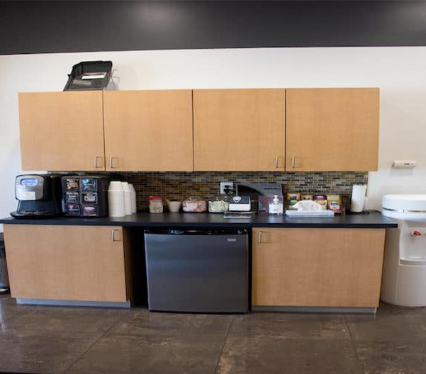 Kitchen area in the service lounge